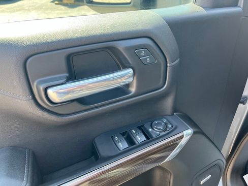 Used 2020 Chevrolet Silverado 1500 LT Trail Boss AWD/4WD image 10