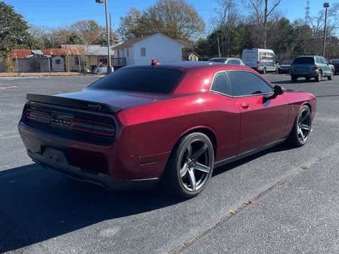 Used 2018 Dodge Challenger SRT Hellcat image 4