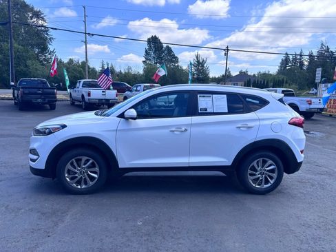 Used 2017 Hyundai Tucson SE w/ SE Popular Package 02 AWD/4WD image 4