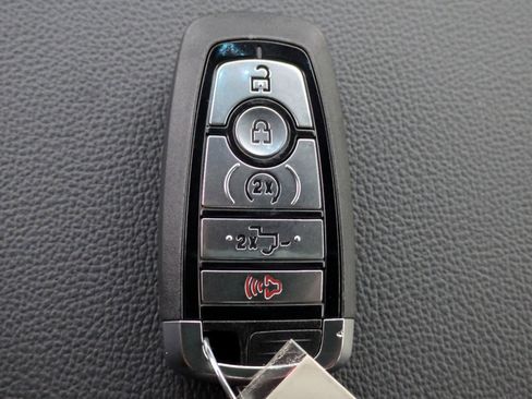 New 2025 Ford F150 Lariat w/ Equipment Group 502A High image 35