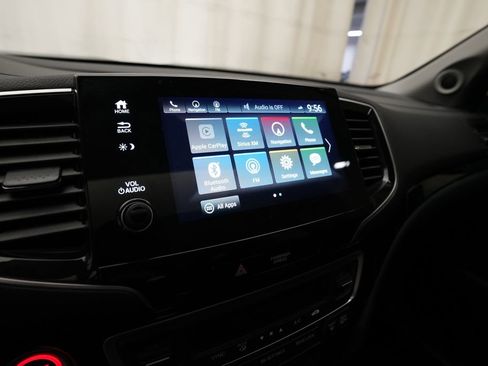 Certified 2021 Honda Pilot Touring image 6