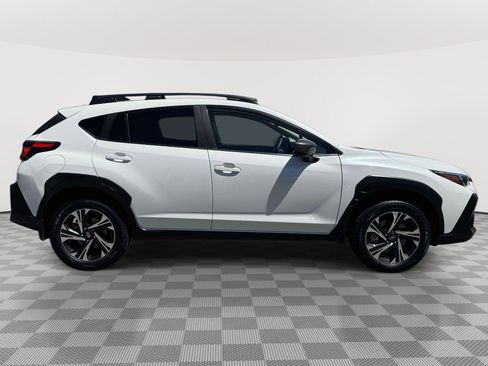 Used 2024 Subaru Crosstrek 2.0i Premium AWD/4WD image 9