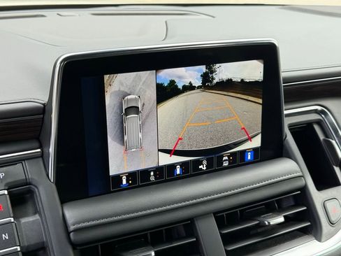 Used 2022 Chevrolet Tahoe LT w/ LT Signature Plus Package RWD image 42