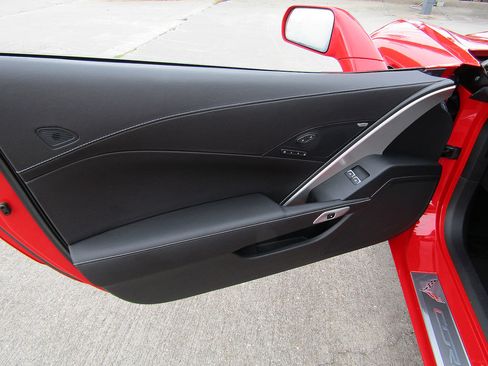 Used 2017 Chevrolet Corvette Stingray Coupe w/ 3LT Preferred Equipment Group RWD image 11