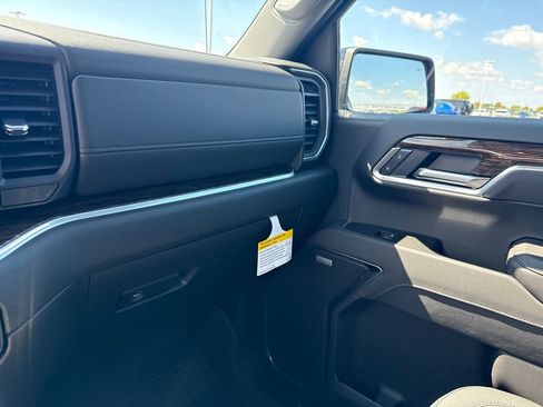 New 2026 GMC Sierra 1500 Elevation w/ Elevation Premium Package AWD/4WD image 29