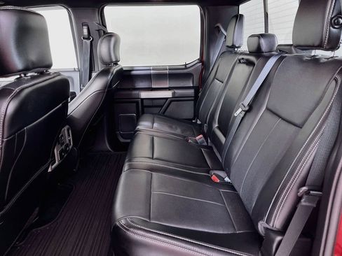 Used 2018 Ford F150 Lariat w/ Equipment Group 502A Luxury AWD/4WD image 32