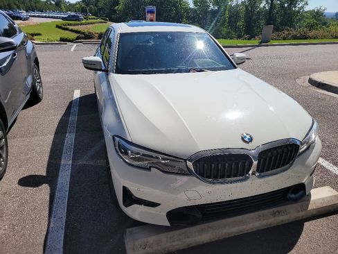 Used 2019 BMW 330i Sedan RWD image 1