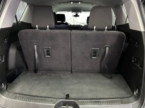 Used 2017 GMC Acadia SLE FWD image 22