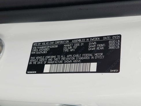 Certified 2024 Volvo XC90 T8 Plus w/ Protection Package Premier AWD/4WD image 26