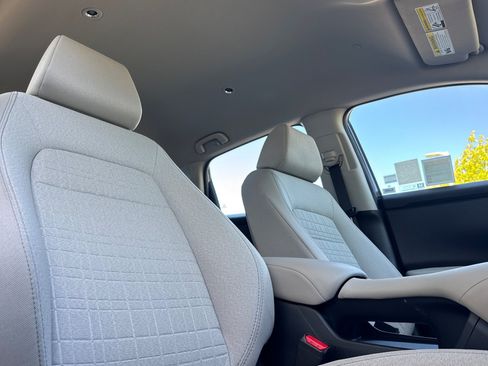 Used 2024 Honda HR-V LX image 29
