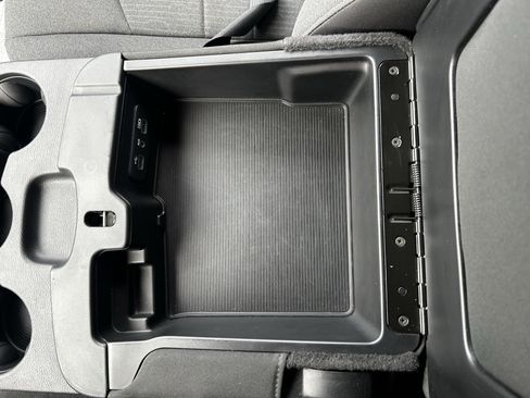 Used 2024 RAM 1500 Warlock AWD/4WD image 16