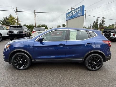 Used 2022 Nissan Rogue Sport S AWD/4WD image 2