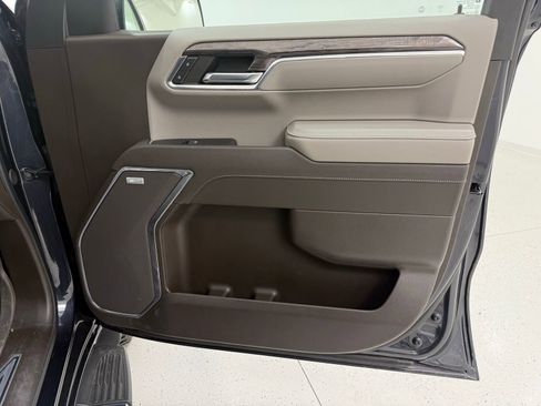 Used 2024 Chevrolet Silverado 1500 LTZ image 34