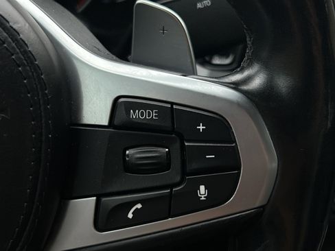 Used 2018 BMW M550i xDrive image 13