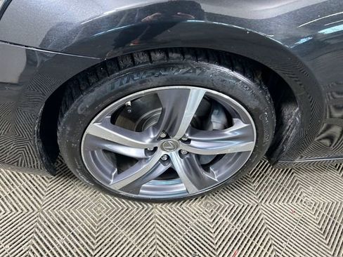 Used 2017 Lexus IS 300 AWD image 11