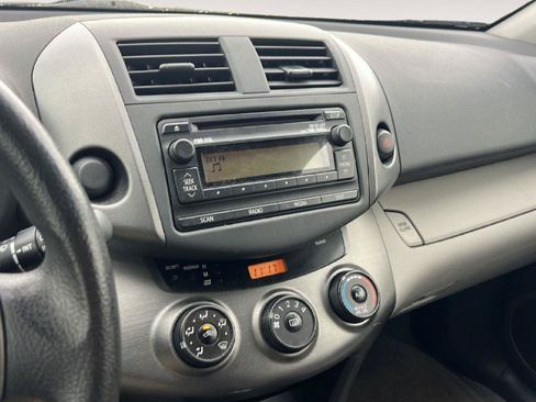 Used 2012 Toyota RAV4 FWD w/ Upgrade Value Pkg image 28