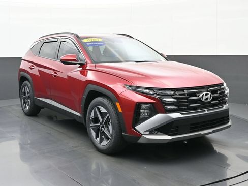 Certified 2025 Hyundai Tucson SEL FWD image 1