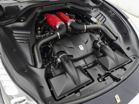 Used 2016 Ferrari California T image 57