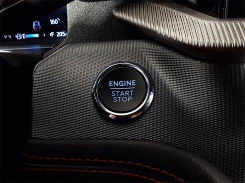 Used 2025 Ford Explorer ST image 18