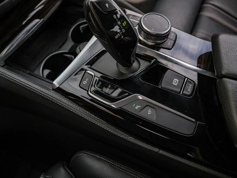 Used 2019 BMW 540i xDrive AWD/4WD image 24