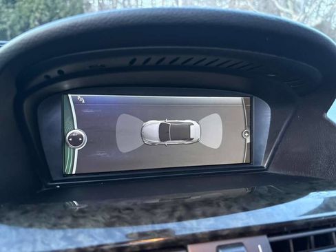 Used 2010 BMW 650i Convertible image 15