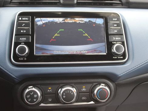 Used 2025 Nissan Versa SV FWD image 20