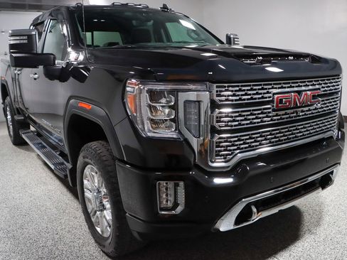 Used 2022 GMC Sierra 2500 Denali w/ Technology Package image 5