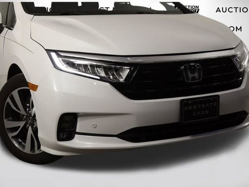 Used 2021 Honda Odyssey Touring image 47
