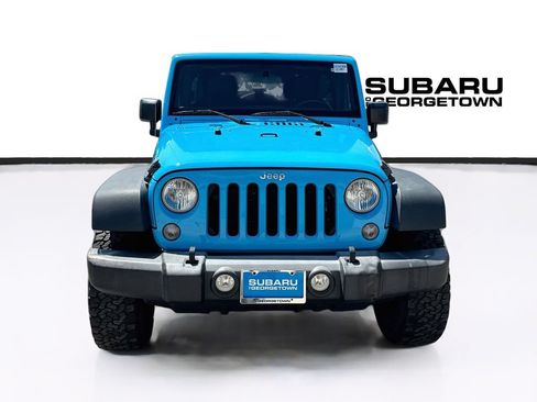 Used 2018 Jeep Wrangler Unlimited Sport w/ Connectivity Group AWD/4WD image 2