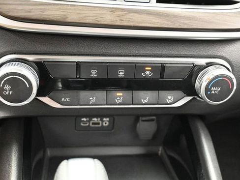 Used 2024 Nissan Altima 2.5 SV image 24