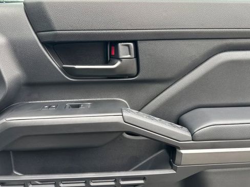 Used 2025 Toyota Tacoma SR5 image 21