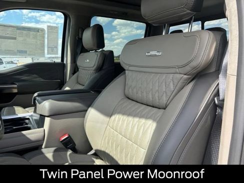 New 2026 Ford F250 Platinum w/ Platinum Plus Package AWD/4WD image 13