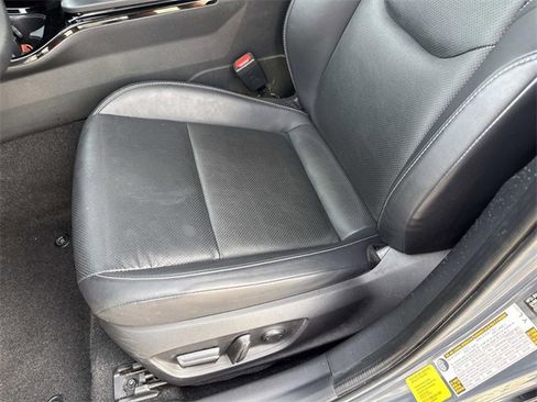 Used 2023 Toyota Prius XLE image 15