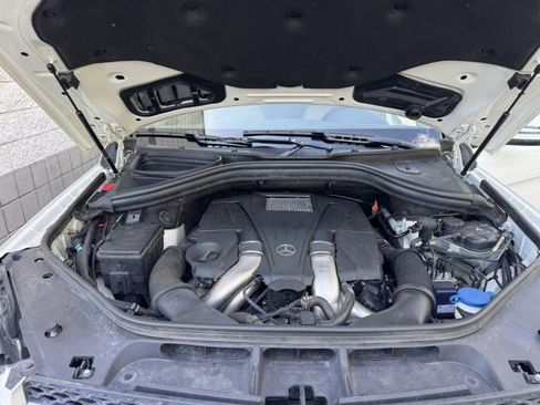 Used 2013 Mercedes-Benz GL 450 4MATIC image 5