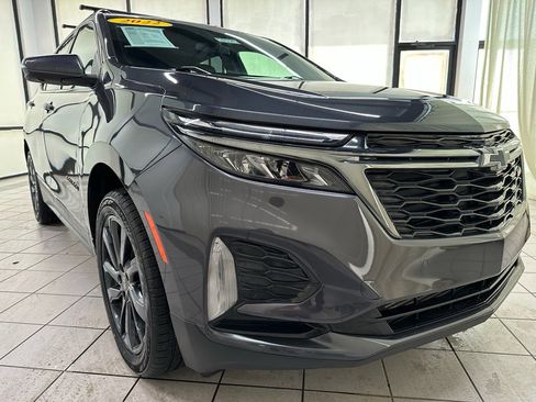 Used 2022 Chevrolet Equinox RS w/ RS Leather Package image 2