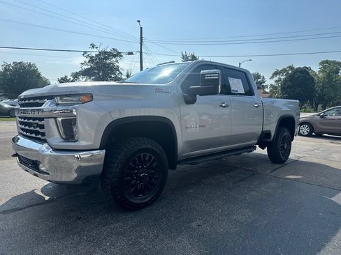 Used 2023 Chevrolet Silverado 3500 LTZ w/ LTZ Plus Package AWD/4WD image 3