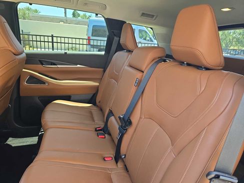 Certified 2025 INFINITI QX60 Sensory w/ Vision Package AWD/4WD image 16