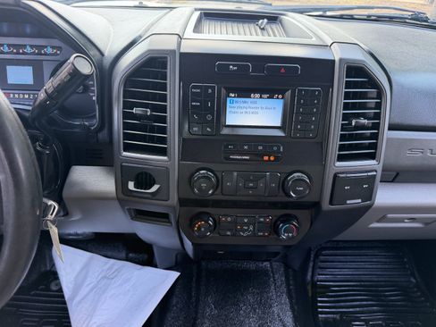Used 2020 Ford F250 XL w/ Power Equipment Group RWD image 24