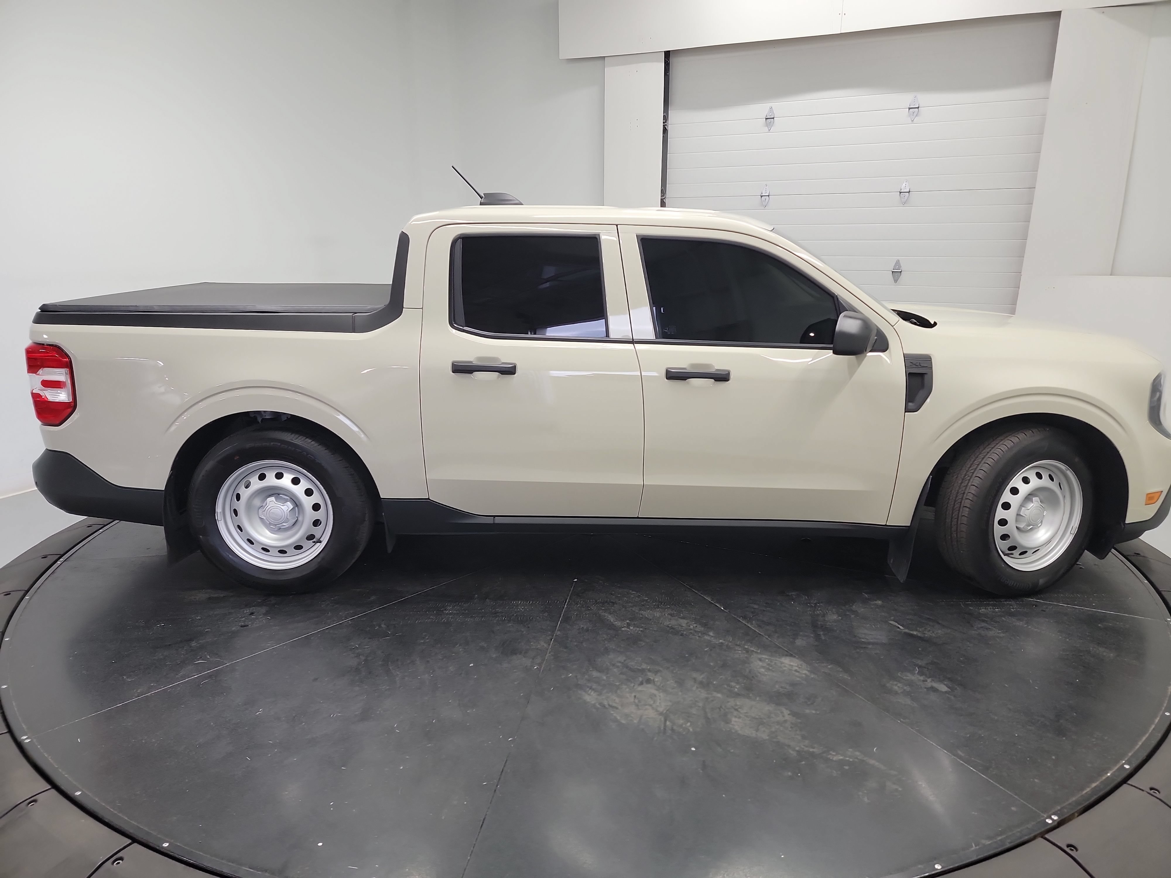 Used 2025 Ford Maverick XL w/ 4K Tow Package AWD/4WD image 11