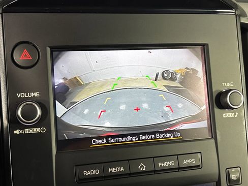 Used 2025 Subaru Forester AWD/4WD image 20