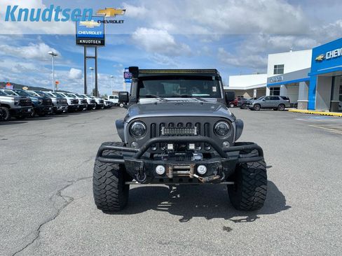 Used 2015 Jeep Wrangler Unlimited Sport w/ Power Convenience Group image 2