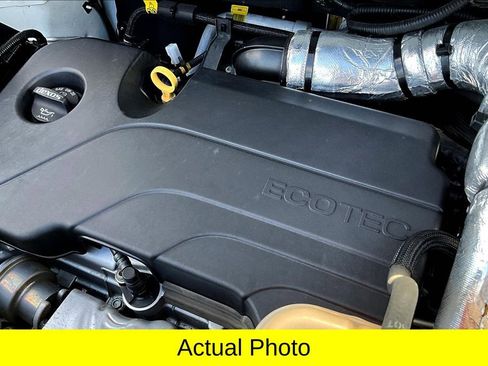 Used 2021 Chevrolet Trax LT image 34