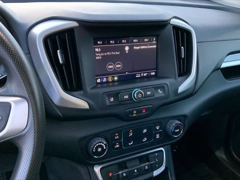 Used 2024 GMC Terrain SLE AWD/4WD image 6
