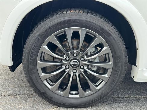 Used 2022 Nissan Armada Platinum w/ Captain's Chairs Package image 9