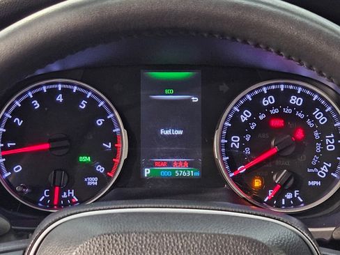 Used 2022 Toyota RAV4 XLE Premium FWD image 15