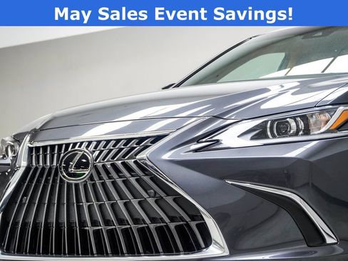Used 2025 Lexus ES 350 w/ Premium Package FWD image 2