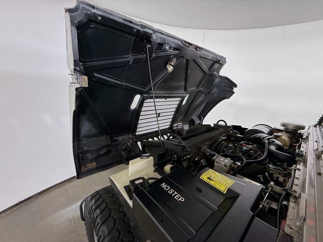 Used 2003 HUMMER H1 4-Door Open Top AWD/4WD image 53