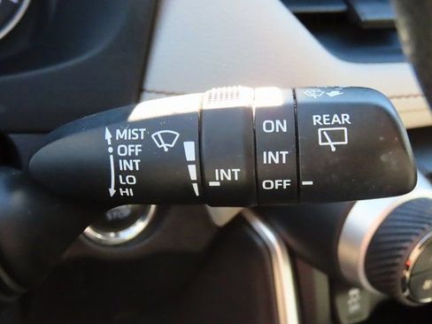 Used 2019 Toyota RAV4 XLE image 34