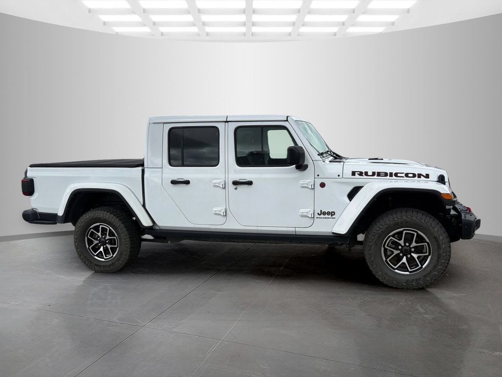 Used 2025 Jeep Gladiator Rubicon AWD/4WD image 3