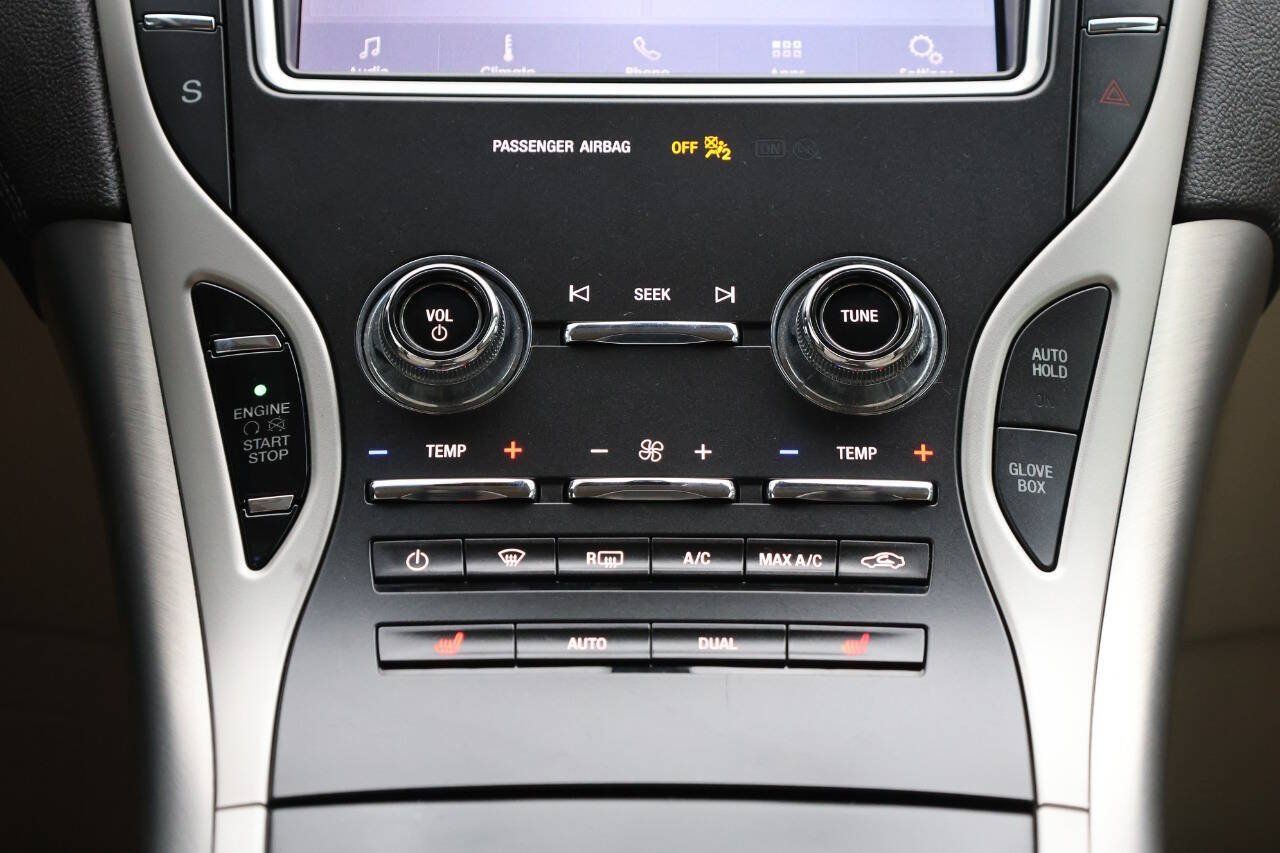 Used 2020 Lincoln Nautilus FWD image 21